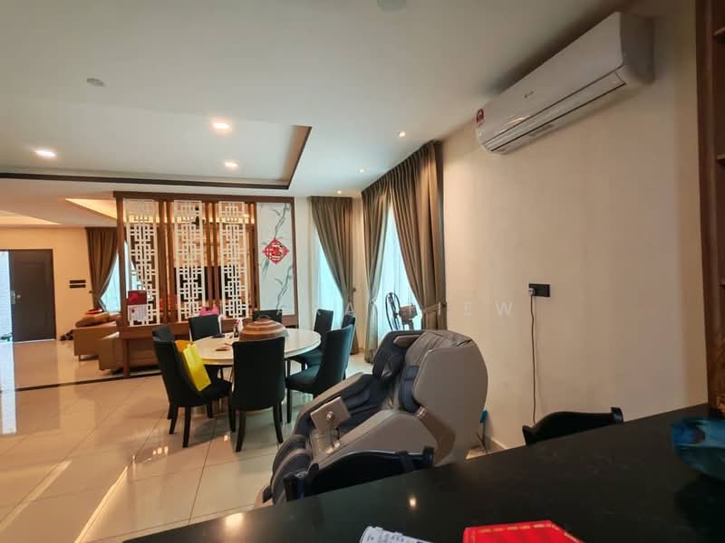 Semi-Detached House for Sale in Kelapa Sawit (Kulai) - Lilara Tiew - PropertyGuru.com.my