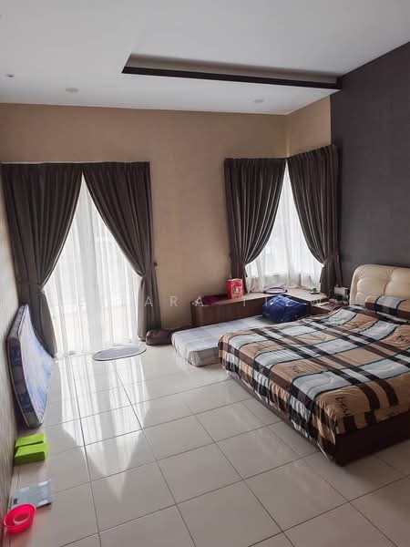 Semi-Detached House for Sale in Kelapa Sawit (Kulai) - Lilara Tiew - PropertyGuru.com.my