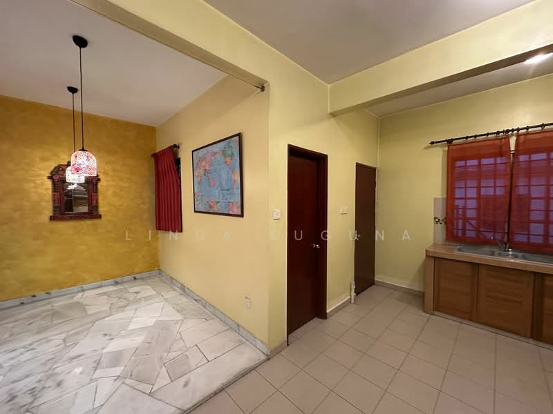2-storey Terraced House for Sale in Putra Heights (Subang Jaya) - Linda Suguna - Kitchen - PropertyGuru.com.my