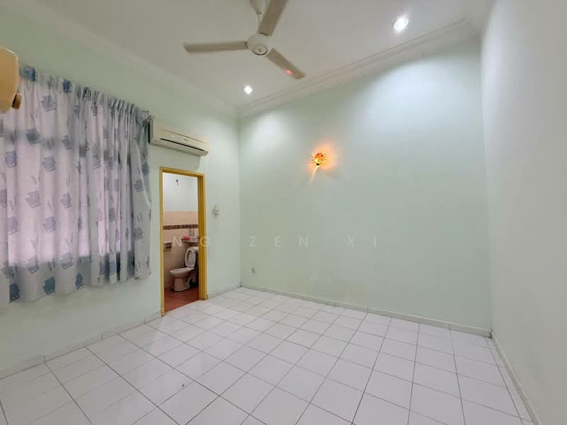 Rumah Teres untuk Dijual di Taman Mutiara Rini (Skudai) - NG ZEN XI - Bathroom - PropertyGuru.com.my