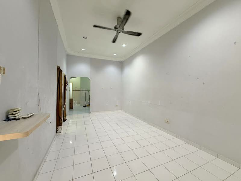 Rumah Teres untuk Dijual di Taman Mutiara Rini (Skudai) - NG ZEN XI - Living Room - PropertyGuru.com.my