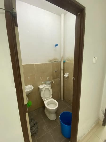 Rumah Teres 2.5 Tingkat untuk Disewa di Senai (Johor) - Nick Low - Bathroom - PropertyGuru.com.my