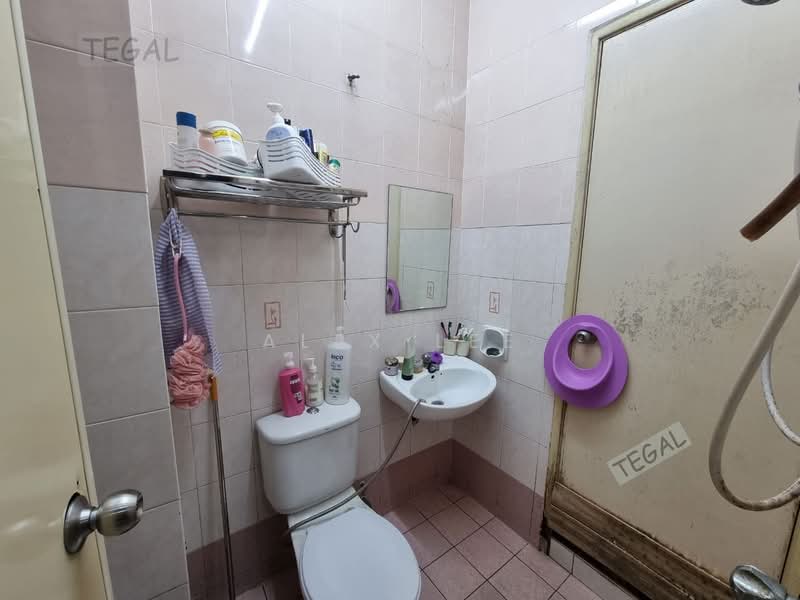 Rumah Teres untuk Dijual di Bandar Puteri Klang (Klang) - Alex Lee - Bathroom - PropertyGuru.com.my