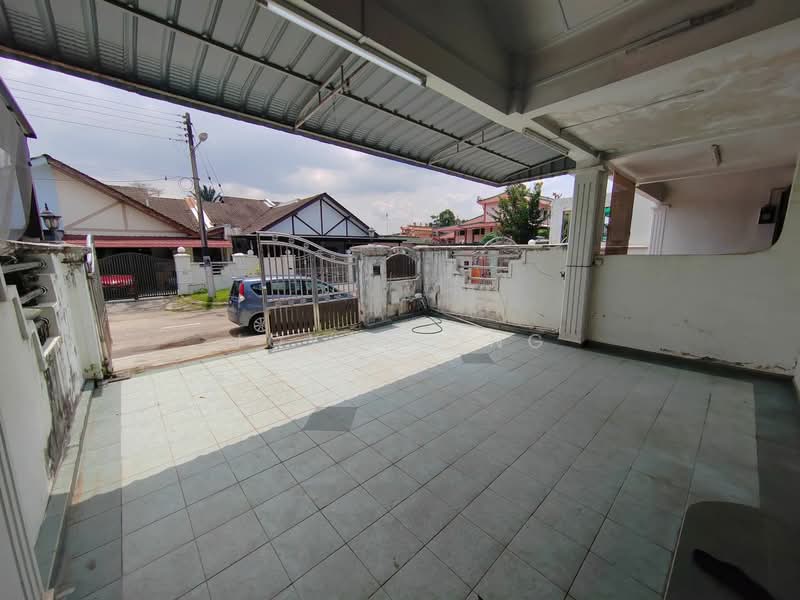 1-storey Terraced House for Sale in Taman Molek (Johor Bahru) - Joyce Ong - PropertyGuru.com.my