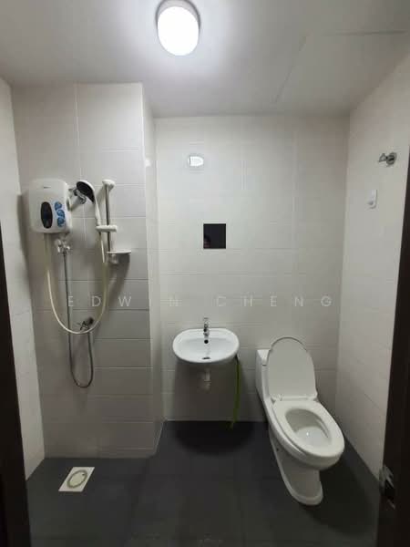 Service Residence for Rent at Service Residence @ Landmark Residence 1 - Edwin Cheng - Bathroom - PropertyGuru.com.my