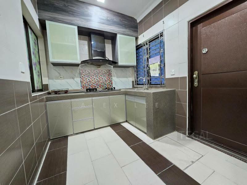 Rumah Teres untuk Dijual di Bandar Puteri Klang (Klang) - Alex Lee - Kitchen - PropertyGuru.com.my