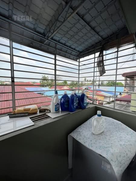 Rumah Bandar untuk Dijual di Klang (Selangor) - Alex Lee - Balcony - PropertyGuru.com.my