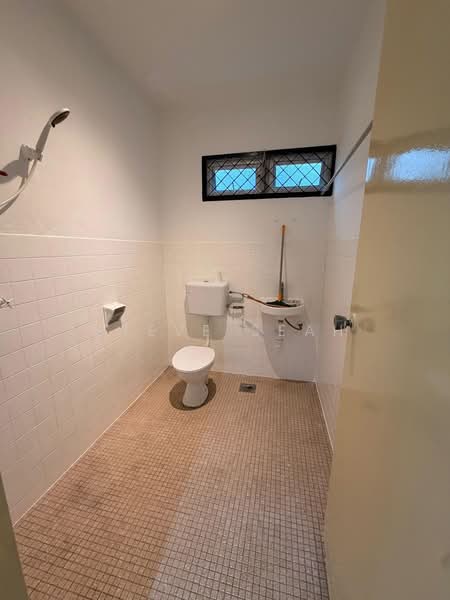 Rumah Teres 2 Tingkat untuk Disewa di Johor Bahru (Johor) - Steve Seah - Bathroom - PropertyGuru.com.my
