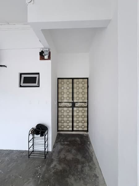 Rumah Teres 2 Tingkat untuk Disewa di Johor Bahru (Johor) - Steve Seah - Entrance - PropertyGuru.com.my