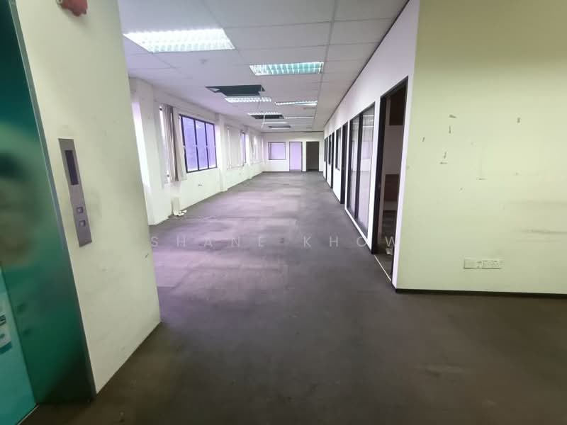 Shop for Rent in Bandar Sunway (Sunway) - Shane Khow - Interior - PropertyGuru.com.my