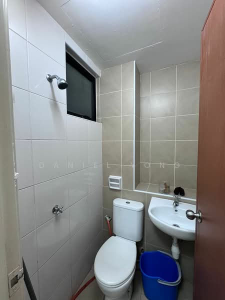Service Residence for Sale at Sky Gardens Residences - Daniel Yong - Bathroom - PropertyGuru.com.my