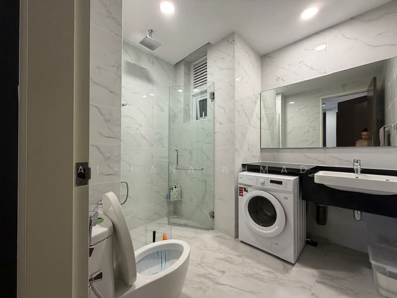 Servis Apartment untuk Disewa di Met 1 Residences - Al-Hana Ahmad - Bathroom - PropertyGuru.com.my