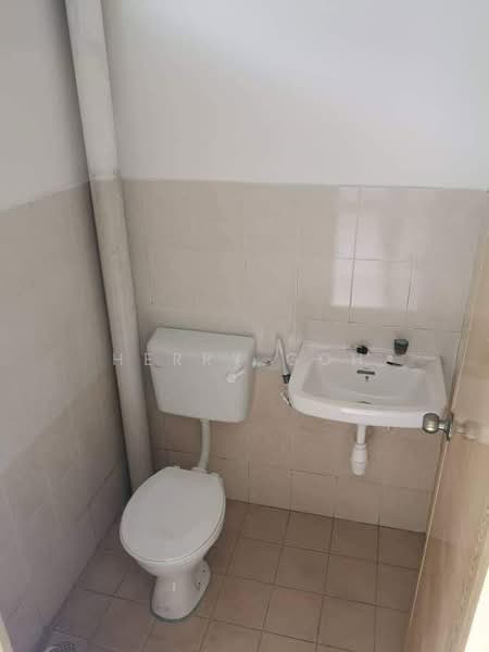 Rumah Teres untuk Dijual di Taman Pulai Jaya (Kulai) - Herry Goh - Bathroom - PropertyGuru.com.my
