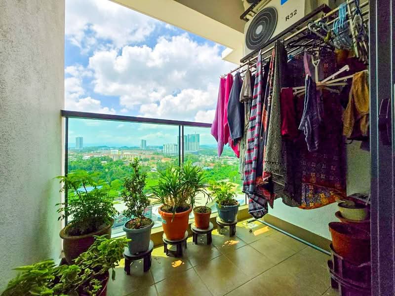 Pangsapuri untuk Dijual di Vista Bangi - M.J Zairin - Balcony - PropertyGuru.com.my