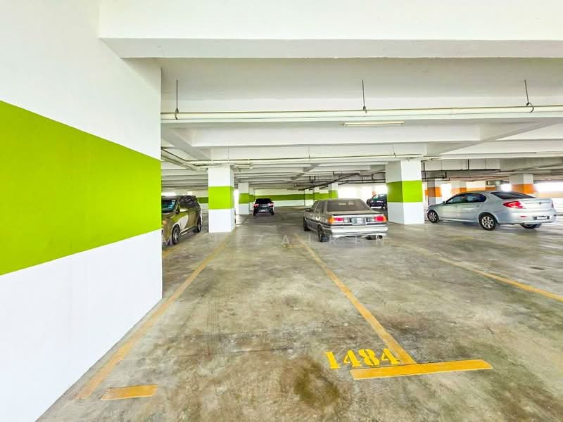 Pangsapuri untuk Dijual di Vista Bangi - M.J Zairin - Car Park - PropertyGuru.com.my