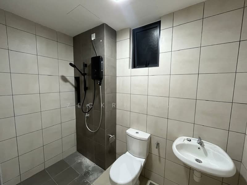 Service Residence for Rent at MIRA at Shorea Park - Zeckry Saw - Bathroom - PropertyGuru.com.my