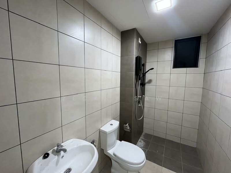 Service Residence for Rent at MIRA at Shorea Park - Zeckry Saw - Bathroom - PropertyGuru.com.my