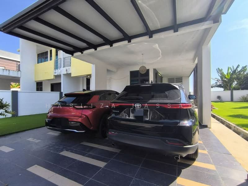 Semi-Detached House for Sale in Ayer Keroh (Melaka) - Hasliza Hassan - Exterior - PropertyGuru.com.my