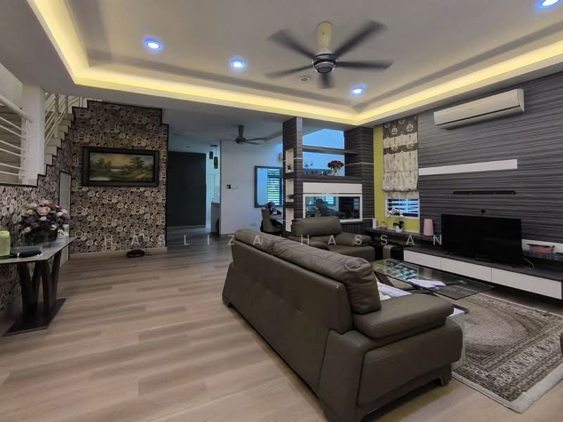 Semi-Detached House for Sale in Ayer Keroh (Melaka) - Hasliza Hassan - Living Room - PropertyGuru.com.my