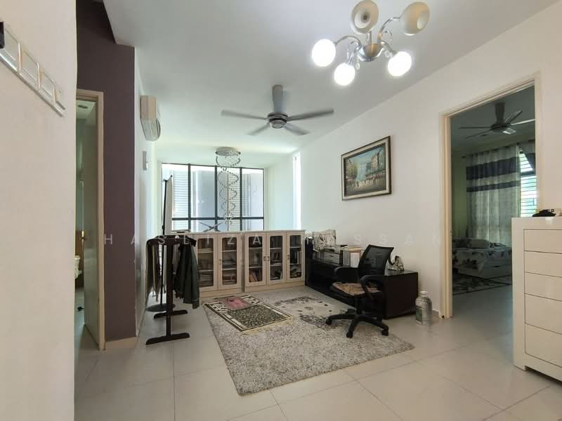 Semi-Detached House for Sale in Ayer Keroh (Melaka) - Hasliza Hassan - Living Room - PropertyGuru.com.my