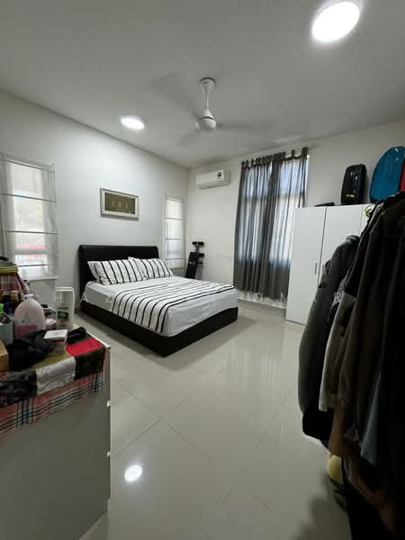 Bungalow for Sale in Mahkota Hills (Lenggeng) - Hazeman Omar - Bedroom - PropertyGuru.com.my