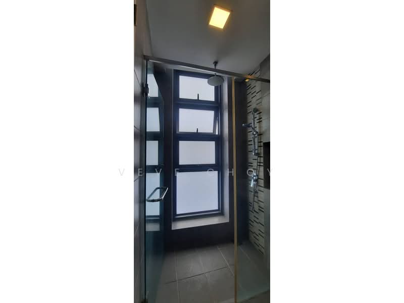 Kondominium untuk Dijual di The Robertson - Veve Choy - Bathroom - PropertyGuru.com.my