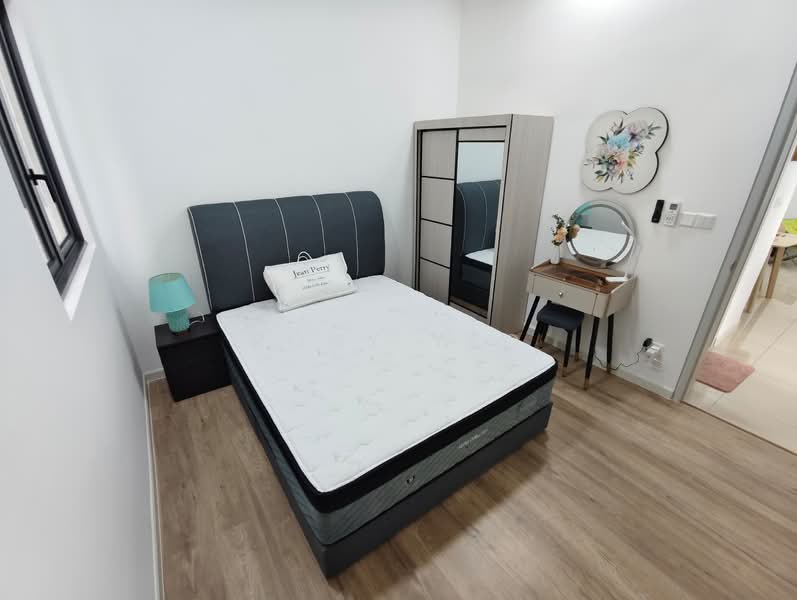 Servis Apartment untuk Disewa di Sunway Belfield - Rony Yeo - Bedroom - PropertyGuru.com.my