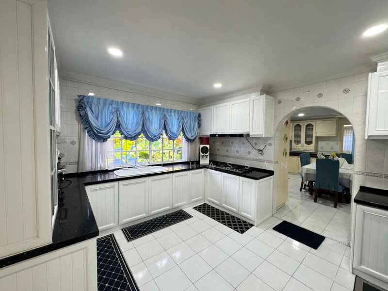 Bungalow for Sale in Seksyen 6 (Shah Alam) - Nazri Hassan - PropertyGuru.com.my