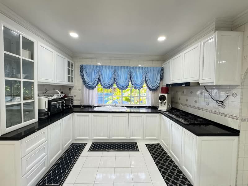 Bungalow for Sale in Seksyen 6 (Shah Alam) - Nazri Hassan - PropertyGuru.com.my