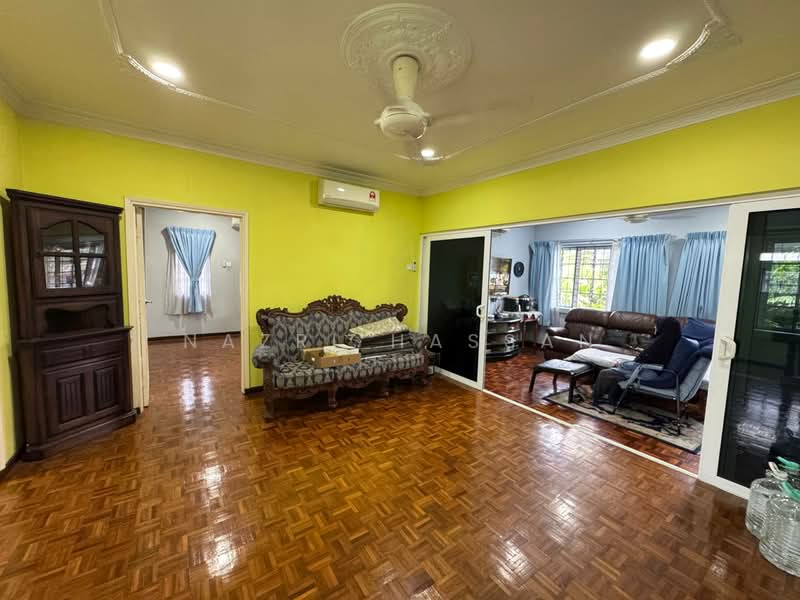 Bungalow for Sale in Seksyen 6 (Shah Alam) - Nazri Hassan - PropertyGuru.com.my