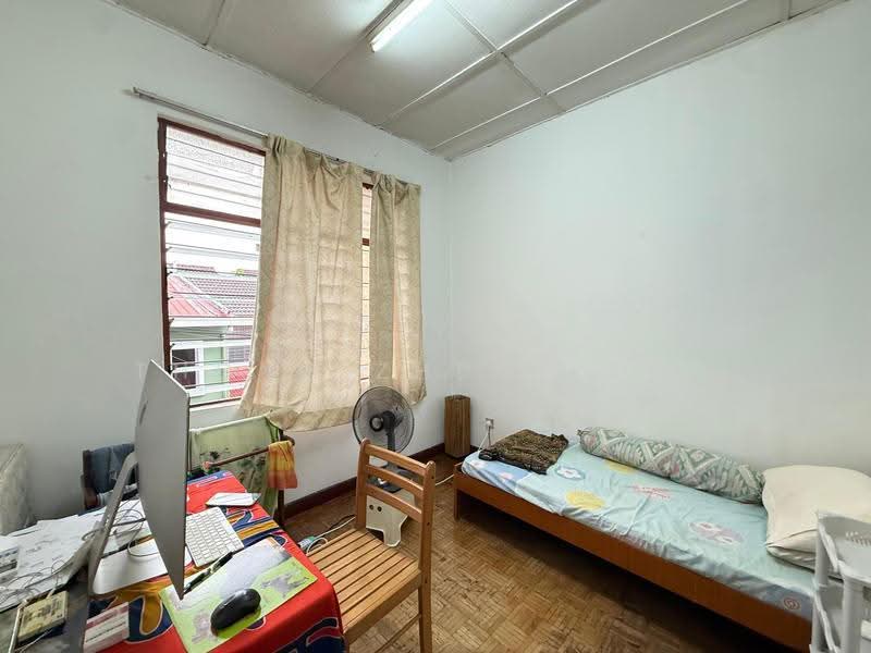Rumah Teres 2-Tingkat untuk Dijual di Bandar Sri Damansara (Selangor) - Thong Zhen Yang - Bedroom - PropertyGuru.com.my
