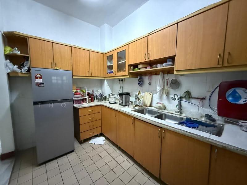 Rumah Teres 2-Tingkat untuk Dijual di Bandar Sri Damansara (Selangor) - Thong Zhen Yang - Kitchen - PropertyGuru.com.my