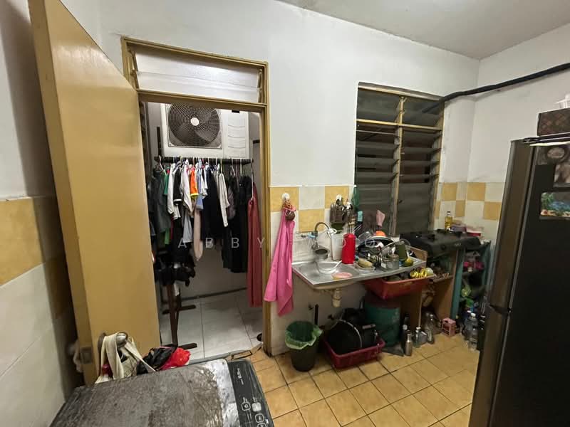 Apartment for Rent at Mentari Court - Abby Woo - Kitchen - PropertyGuru.com.my