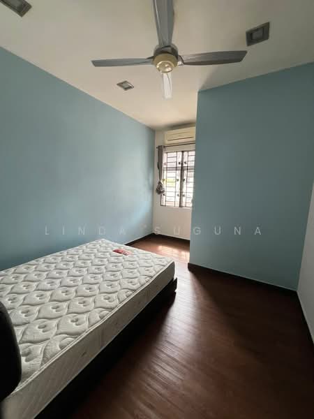 2-storey Terraced House for Sale in Kemuning Utama (Shah Alam) - Linda Suguna - Bedroom - PropertyGuru.com.my