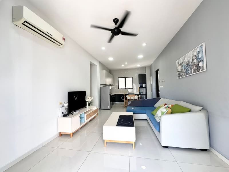 Condominium for Rent at Bay Point @ Country Garden Danga Bay - Vivi Ong - Living Room - PropertyGuru.com.my