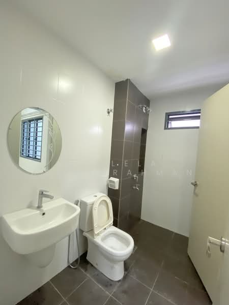 Rumah Teres 2 Tingkat untuk Dijual di Nilai (Negeri Sembilan) - Norlela Abdul Rahman - Bathroom - PropertyGuru.com.my