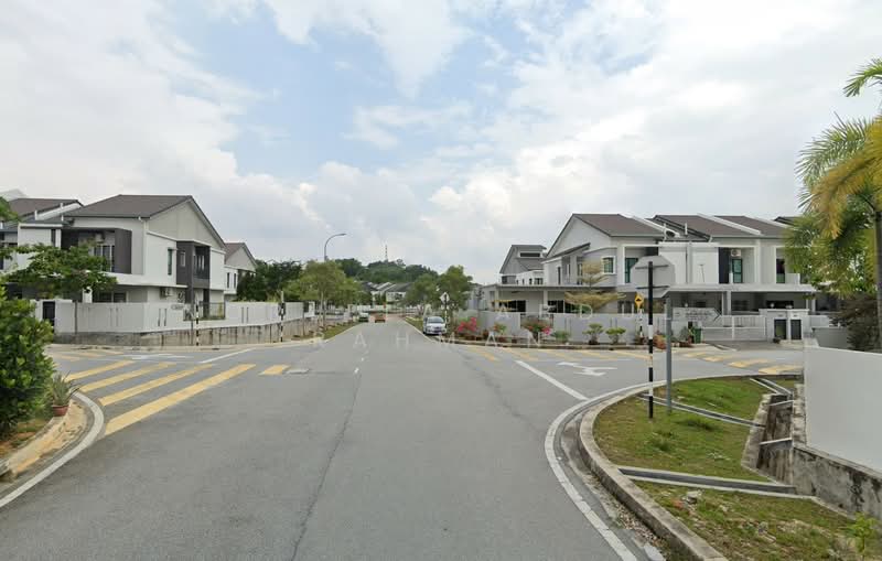 Rumah Teres 2 Tingkat untuk Dijual di Nilai (Negeri Sembilan) - Norlela Abdul Rahman - Exterior - PropertyGuru.com.my