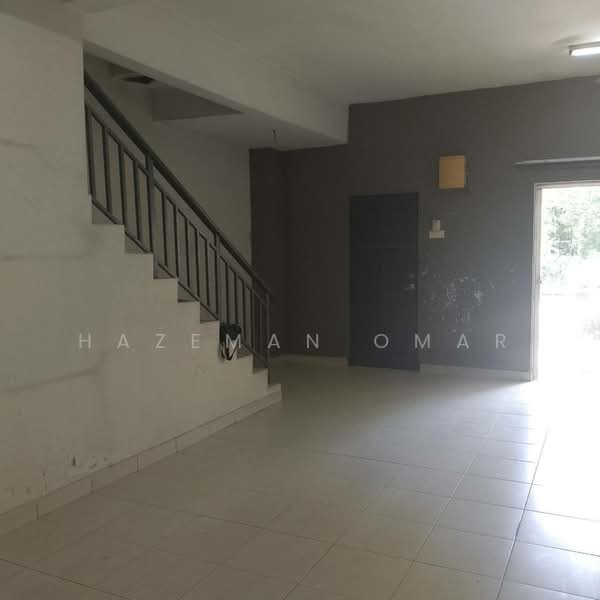 2-storey Terraced House for Sale in Bandar Putera 2 (Klang) - Hazeman Omar - Interior - PropertyGuru.com.my