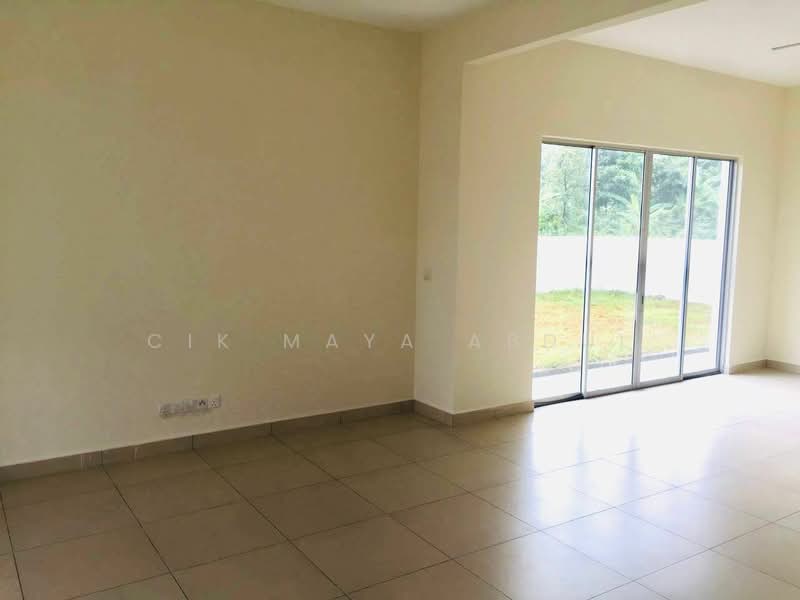 3-storey Terraced House for Sale in Gombak (Kuala Lumpur) - Cik Maya Abdul - Living Room - PropertyGuru.com.my