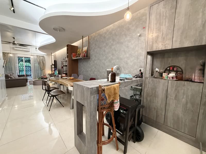 Rumah Teres 3 Tingkat untuk Dijual di Taman Taming Indah 2 (Bandar Sungai Long) - Aivan Ng - Living Room - PropertyGuru.com.my