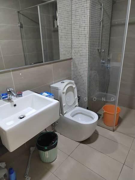 Servis Apartment untuk Disewa di V Residence 2 @ Sunway Velocity - Joyce Choong - Bathroom - PropertyGuru.com.my