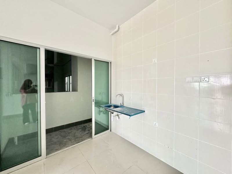 Service Residence for Sale at Serviced Residence @ Razak City Residences (RC Residences) - Alif Saad - PropertyGuru.com.my