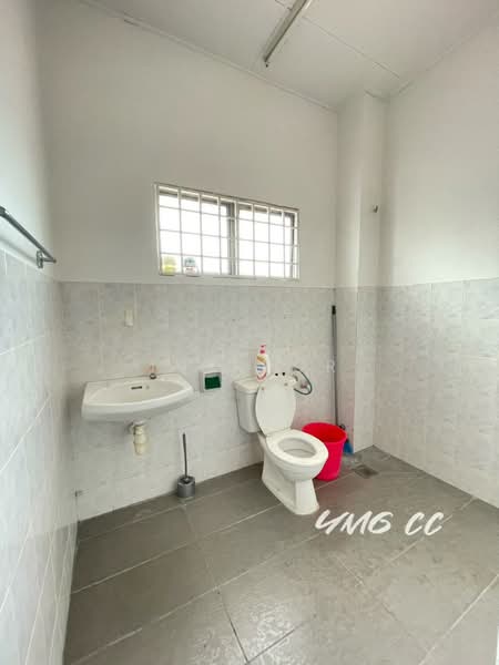 Rumah Teres 2 Tingkat untuk Disewa di Bandar Bukit Tinggi (Klang) - Ivy Por - Bathroom - PropertyGuru.com.my