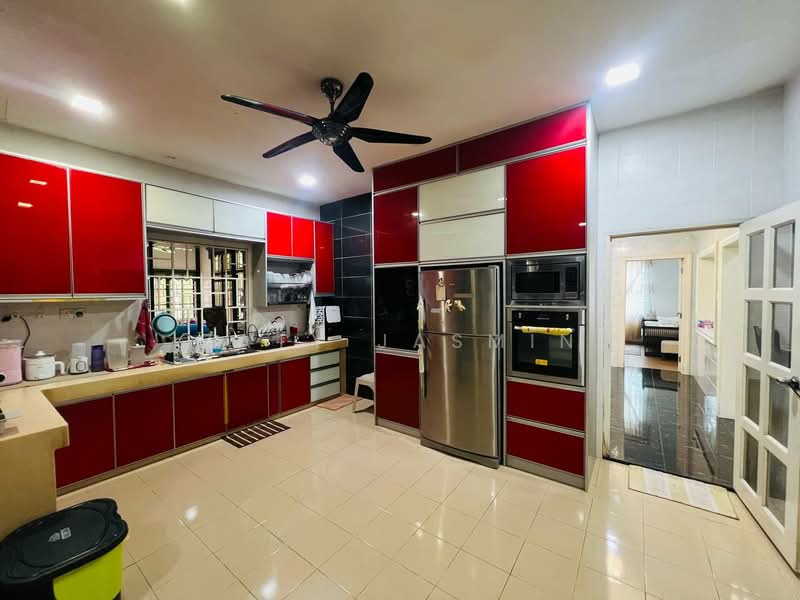 Semi-Detached House for Sale in Ampang Jaya (Ampang) - Zaty Jasmin - Kitchen - PropertyGuru.com.my