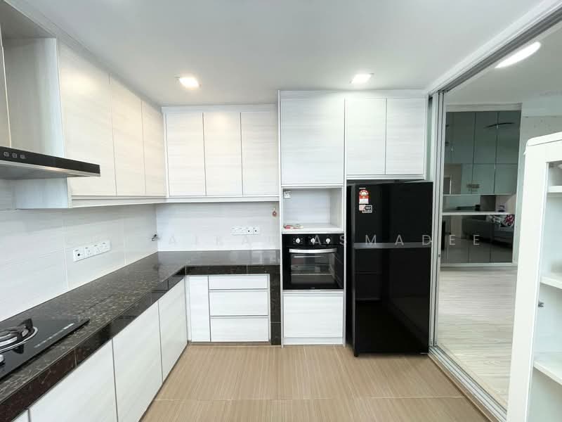 Apartment for Sale at Jalil Damai Apartments - Zulhaikal Asmadee - Kitchen - PropertyGuru.com.my