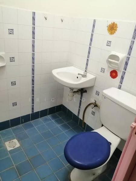 Terraced House for Sale in BANDAR PUCHONG JAYA (Puchong) - Eric Leong - Bathroom - PropertyGuru.com.my