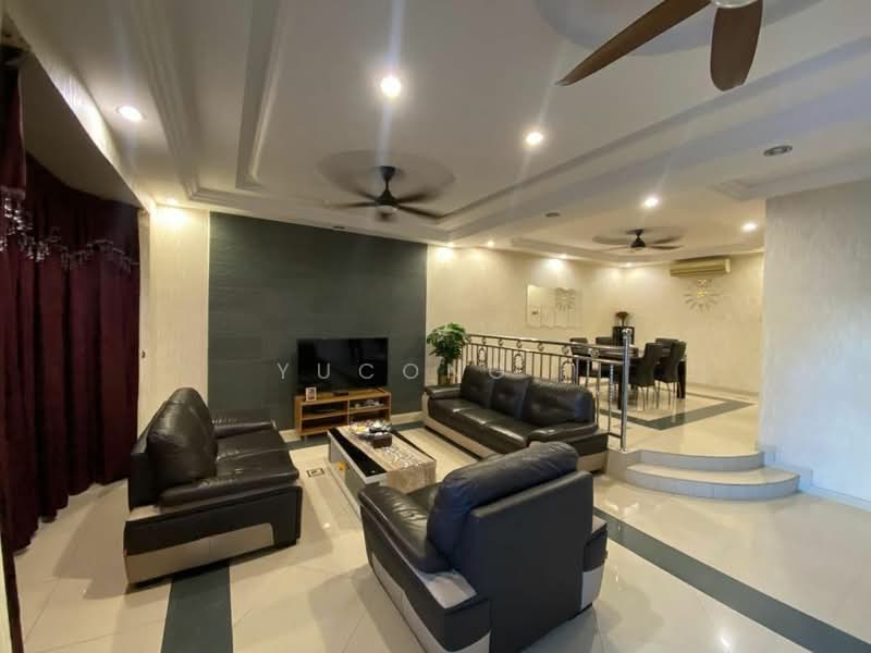 Rumah Teres 2-Tingkat untuk Dijual di Taman Rinting (Masai) - Yucong . - Living Room - PropertyGuru.com.my