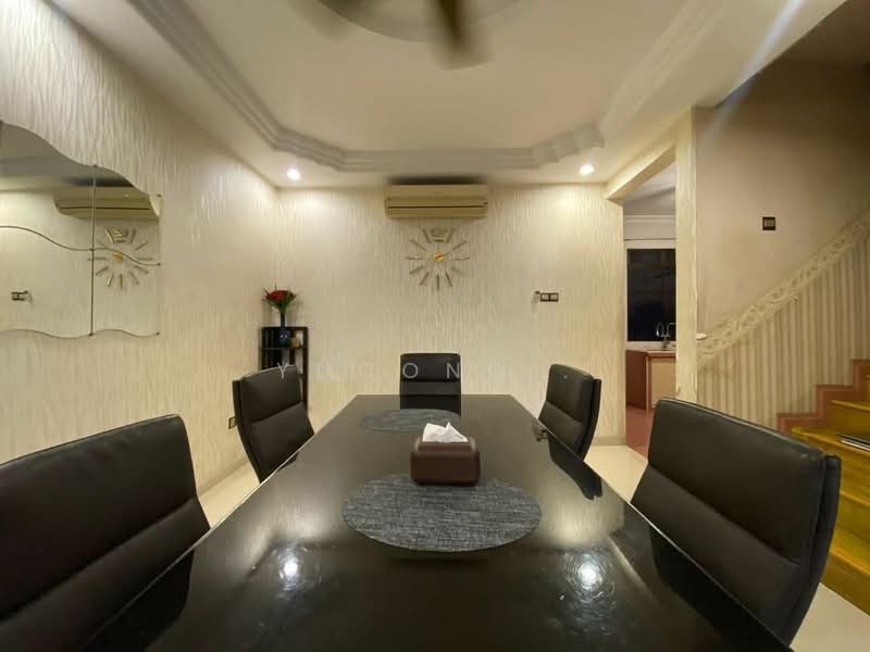 Rumah Teres 2-Tingkat untuk Dijual di Taman Rinting (Masai) - Yucong . - Dining Room - PropertyGuru.com.my
