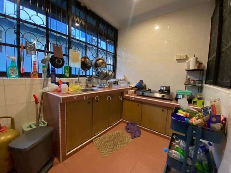 Rumah Teres 2-Tingkat untuk Dijual di Taman Rinting (Masai) - Yucong . - Kitchen - PropertyGuru.com.my