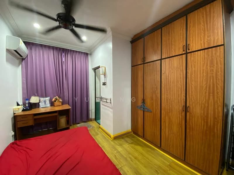 Rumah Teres 2-Tingkat untuk Dijual di Taman Rinting (Masai) - Yucong . - Bedroom - PropertyGuru.com.my